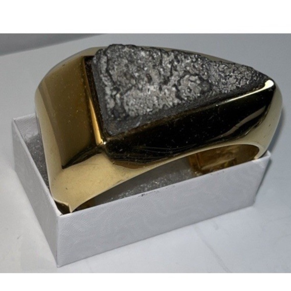 Authentic Chloé Bettina Winter 2013 Gold-Tone Brass Cuff Bracelet New With‎ Tag